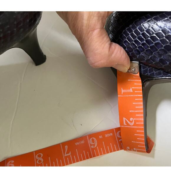 Cole Haan  Peep Toe Heels 7.5B Blue Snakeskin Embossed Leather Classic Preppy - Picture 12 of 12